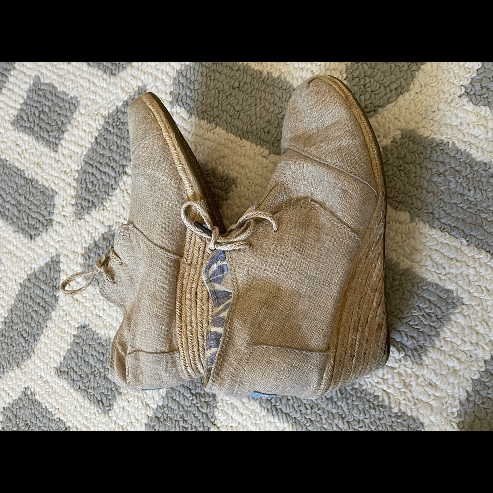Tom’s wedges